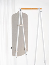 Carica l'immagine nel visualizzatore di Gallery, ASSE STIRO STEAMING "LINN"