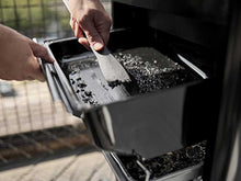 Carica l'immagine nel visualizzatore di Gallery, BARBECUE A GAS SPIRIT E-210
