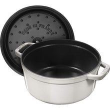 Carica l'immagine nel visualizzatore di Gallery, COCOTTE IN GHISA SMALTATA CM. 24 ( 4,6 KG.)