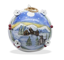 Carica l'immagine nel visualizzatore di Gallery, PALLINA NATALIZIA IN PORCELLANA DI CAPODIMONTE CON DECORO IN RILIEVO E DIPINTA A MANO ( CM. 7,5)