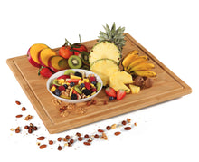 Carica l'immagine nel visualizzatore di Gallery, TAGLIERE SPIANATOIA IN LEGNO BAMBU' ( CM.56X50X3,4H)