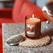 Carica l'immagine nel visualizzatore di Gallery, CANDELA PROFUMATA 340 GR. ( CM. 8,5 x 12 H) (DURATA 75 ORE)