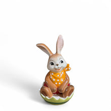Carica l'immagine nel visualizzatore di Gallery, "CONIGLIETTO NEL GUSCIO" IN CERAMICA cm. 7