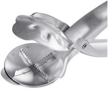 Carica l'immagine nel visualizzatore di Gallery, TAGLIACASTAGNE IN ACCIAIO INOX C/LAMA DENTATA ( CM. 5X20) WESTMARK