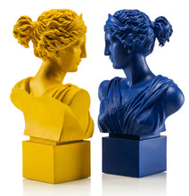 Carica l'immagine nel visualizzatore di Gallery, BUSTO IN RESINA " VENERE " CM.50