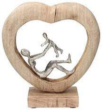 Carica l'immagine nel visualizzatore di Gallery, SCULTURA LEGNO/ ALLUMINIO " MAMI" CUORE CON BAMBINO