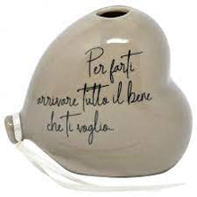 Carica l'immagine nel visualizzatore di Gallery, PROFUMATORE IN PORCELLANA "PALLONCINO CUORE" ( VARI COLORI) CM.8x5 X8h C/PROFUMO IN DOTAZIONE E BASTONCINI