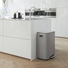 Carica l'immagine nel visualizzatore di Gallery, PATTUMIERA A PEDALE BO PEDAL BIN ( COL. PLATINUM) C/ 2 SECCHI INTERNI CM. 54 X 40 X 64 H