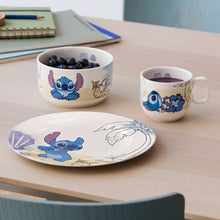 Carica l'immagine nel visualizzatore di Gallery, SET STOVIGLIE BAMBINI  3 P/ZI.  IN PORCELLANA ( FROZEN, STITCH)
