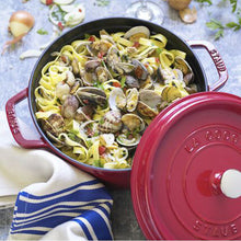 Carica l'immagine nel visualizzatore di Gallery, COCOTTE IN GHISA SMALTATA CM. 26 (5,7 KG)
