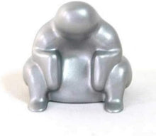 Carica l'immagine nel visualizzatore di Gallery, FIGURA IN MINIATURA " DEDE" IN ZAMA CROMATA  CON BASE IN GOMMA ANTISCIVOLO ( CM. 6 X 5 H)
