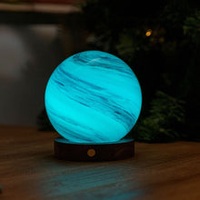 Carica l&#39;immagine nel visualizzatore di Gallery, LAMPADA IN VETRO&quot; ASTRAGLASS&quot; CM. 12X13 (STELLAR OCEAN/POLAR CLOUD)
