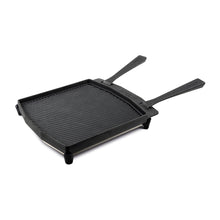 Carica l&#39;immagine nel visualizzatore di Gallery, BISTECCHIERA IN GHISA 2 MANICI CM. 33 X 37 X 7  kg 6,1
